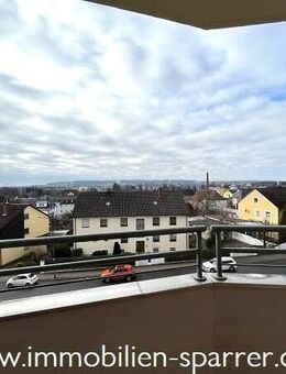 HELLE 2-ZIMMER-WOHNUNG MIT BALKON AM REHBÜHL IN WEIDEN - Weiden (Oberpfalz)