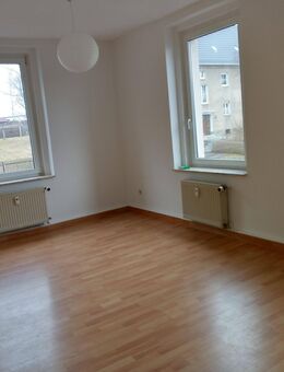 2-Raum-Wohnung mit Stellplatz in ruhiger Lage - Treuen