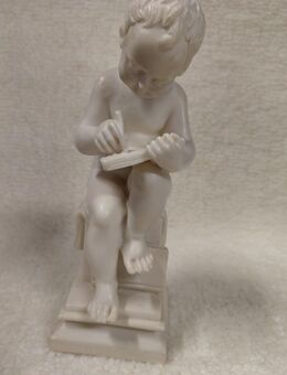 Porzellanfigur schreibender Junge - Dresden