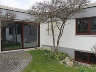 Oase der Ruhe -- Bungalow in Ottobrunn - Ottobrunn