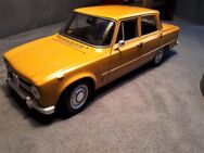 Modellautos 1:18---1 x Alfa Romeo UT 155 Rennmodelle.1x Limousine Giulia Minichamps Siehe die Fotos - Meckenheim