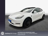 Tesla Model Y, Performance Dual Motor AWD, Jahr 2022 - Düsseldorf