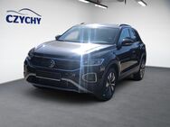 VW T-Roc, 1.5 l TSI MOVE T-Roc Life OPF, Jahr 2022 - Neu Wulmstorf