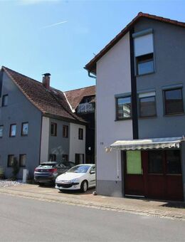 Extravagantes Wohnhaus mit Einliegerwohnung, Atelier & Gästehaus - Leutersdorf (Thüringen)