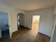 Renovierte 4-Zimmer-Erdgeschoßwohnung mit Balkon und Dachterrasse - Detmold