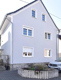 Freundliches Wohnhaus mit ELW - Neuwied