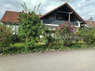 Sonniges 2-Familienhaus mit viel Platz - Wiesenfelden