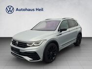 VW Tiguan, 2.0 TDI R-Line BlackStyle, Jahr 2021 - Oberaurach