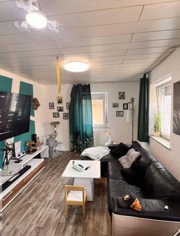 Investition mit Perspektive, sanierungsbedürftige 4- Zimmer Wohnung im Erdgeschoss - Oedheim