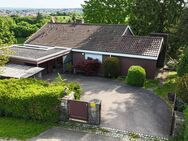 Einfamilienhaus in Ortsrandlage - parkähnliches Grundstück mit Potenzial - 220-25 - Nürtingen