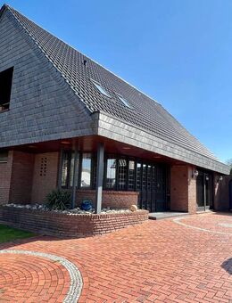 Gepflegtes Wohnhaus mit Garage und Garten in begehrter Lage - Essen (Oldenburg)