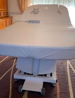 Wellness/Massage-Liege von IONTO-COMED, Modell: HB54M-032 - Schweich