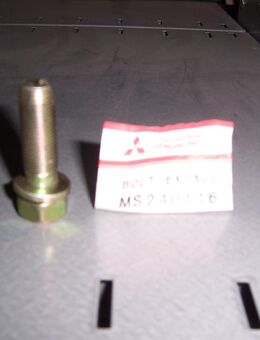 MS240116 Schraube, Auspuffrohr 12x40 Mitsubishi Colt/Lancer - Hannover Vahrenwald-List