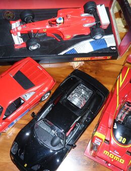 Modellautos Ferrari 4 Stück - Bad Neuenahr-Ahrweiler