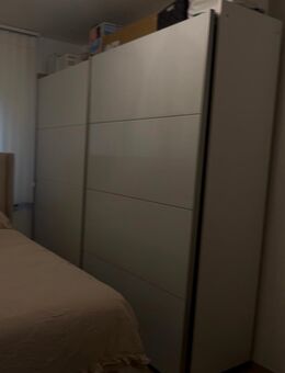 Kleiderschrank-sehr guter Zustand - Werl Zentrum