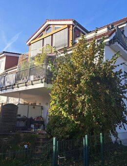 **3 Zimmer-Maisonette-Wohnung mit Terrasse und kleinem Gartenanteil** - Dreieich