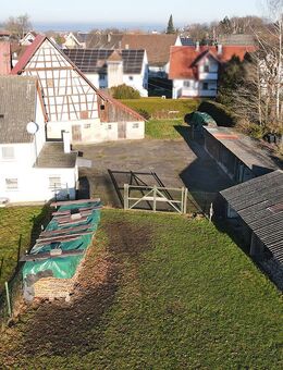 Charmantes Anwesen . ca. 3.790 m² perfekt für Tier- und Pferdehaltung, Autoschrauber ... - Hohentengen