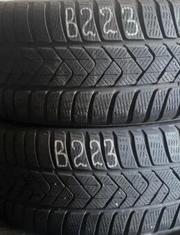 2x Winterreifen Pirelli Sottozero 3 (RSC) 225/45 R18 95H Dot2220 5,5-6mm B223 - Euskirchen Zentrum