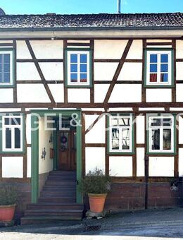 Großzügiges Fachwerkhaus mit weitläufigem Garten in Gleichen-Bremke - Gleichen