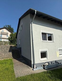 Haus statt Wohnung! Zentrumsnahe DHH in Deggendorf! - Deggendorf