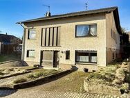 Einfamilienhaus mit riesigem Garten in Beckingen/Oppen - 6 Zi. - 179 m² Wfl. - über 4.000 m² Grst. - Beckingen