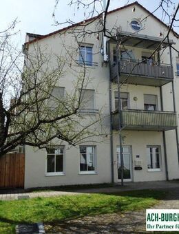 ---TOP----3 Zi- EG Wohnung mit Wintergarten, 2 Garagen ,Kellerabteile, Garten und Stellplatz!! - Waldkraiburg