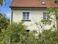 Provisionsfrei - Charmantes Reihenendhaus mit grosszügigem Grundstück - Schweinfurt
