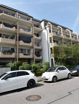 Bezugsfreie 1-Zimmer-Wohnung mit Weitblick und PKW-Stellplatz in zentraler Lage von Konstanz - Konstanz