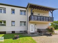 GRENZE L-REMICH: WOHNHAUS MIT 2 WOHNUNGEN + GARAGEN AUF 12 AR - Perl