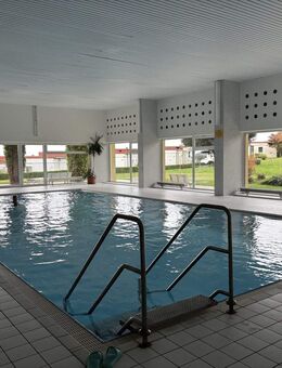 1,5 Zimmer-Appartment mit Potential und sensationeller Berg- und Seesicht - Schwimmbad inklusive - Oberteuringen