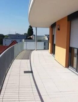 Exklusive 3,5 Zi. - Whg. mit umläufigem Balkon, barrierefrei, mit allem Komfort - Bad Krozingen