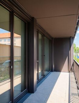 2-Zimmer Wohnung mit Loggia am Elbufer – Marina Garden - Dresden