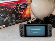 Nintendo Switch V2 Monster Hunter Edition Top Zustand - Vaterstetten