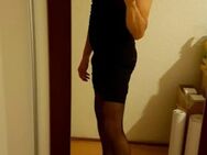 Hallo bin eine tv und suche eine reale normale Beziehung oder Freundschaft zu ein dominanten mann der mich schla - Gelsenkirchen