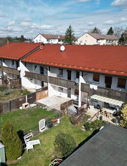 +++ Renovierungsbedürftiges Reihenmittelhaus mit Garten +++ - Waldkraiburg