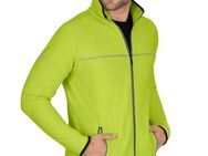 Trigema Trainingsjacke TRIGEMA Praktische Sportjacke aus Microfaser (1-St)