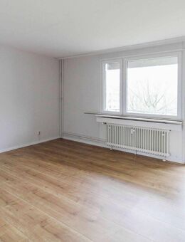 Ort der Gemütlichkeit: 4-Zi.-Whg. mit 2 Balkonen in Kronshagen - Kronshagen