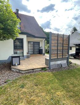 Wunderschöne Doppelhaushälfte mit großem Grundstück in Veitsaurach - Windsbach