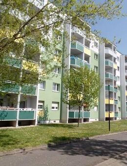 Familienfreundliche 3 Zimmer-Wohnung mit Aufzug - Halle (Saale)