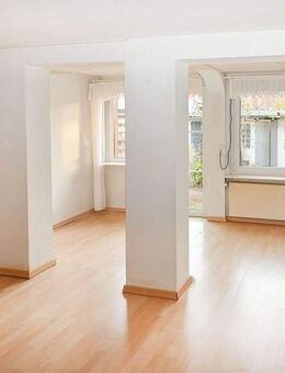 Besser als eine Wohnung: Charmantes kleines Reihenhaus mit Garten und Garage in Langenhagen! - Langenhagen