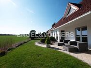 Exklusives Einfamilienhaus mit Traumgarten und unverbaubarem Blick ins Grüne - Schwebheim