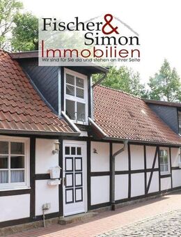RESERVIERT-charmantes u. saniertes Fachwerkhaus (Doppelhaus) im Herzen von Nienburg mit Weserblick - Nienburg (Weser)