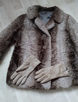 Damen Pelzjacke in Gr. 36 + Lederhandschuhe gratis - Berlin