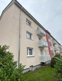 Zentral gelegene 3-Zimmer-Wohnung mit zwei Balkonen in Weil am Rhein - Weil (Rhein)