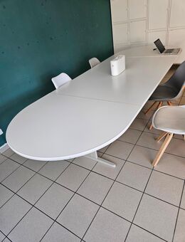 Großer Tisch für die Küche oder den Besprechungsraum - Berlin Neukölln