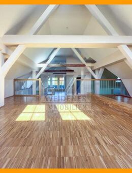 Wohnen mal anders! Imposante Dachgeschosswohnung mit Balkon und Aufzug! - Gera