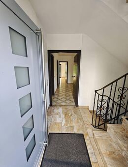 Stilvolle Villa in Bensheim - Ruhige Lage, mit drei Wohneinheiten und Garten - Bensheim