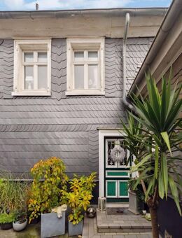 Jahrhundert trifft Moderne: Denkmalgeschütztes Fachwerkhaus mit ca. 140 m² Wohnfläche in Solingen - Solingen (Klingenstadt)