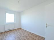Renovierte 3 Zi. mit Dusche im 1. Geschoss ab Mitte Juli - Halle (Saale)