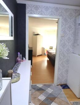 Sorglos investieren - 2-Zimmerwohnung mit Aufzug, zwei Balkonen und starker Rücklagenbasis - Leimen (Baden-Württemberg)